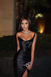 Rochie Albina Dyla neagra lunga cu cristale