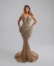 Rochie Blini 16 lunga aurie cu cristale si lanturi